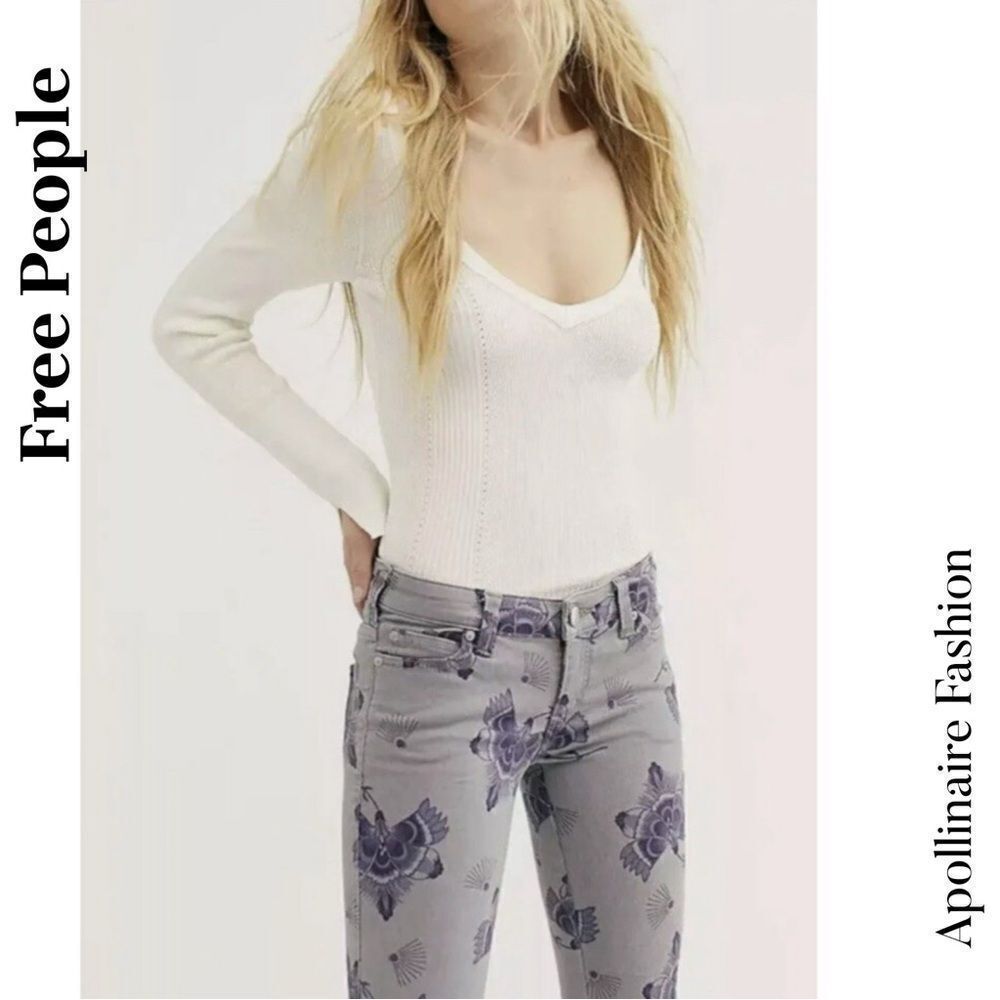 We The Free Mid-Rise Super Flare Bell Bottom Denim Jeans Size 31 NWT RARE - Picture 5 of 9